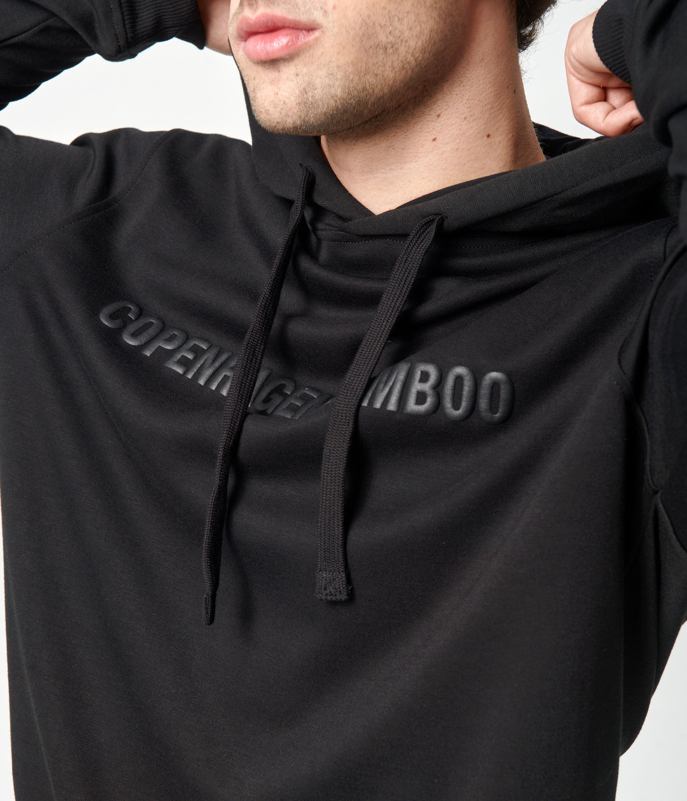 Sort bambus hoodie joggingsæt med logo
